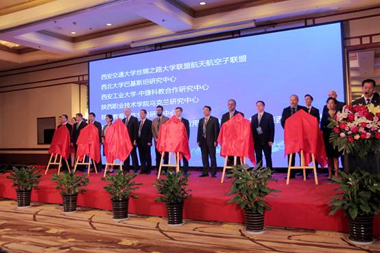 http://www.xianyangzhiyuan.cn/__local/0/A5/59/770337239AA5C4E52FC64F085B0_462D5708_A2E63.jpg