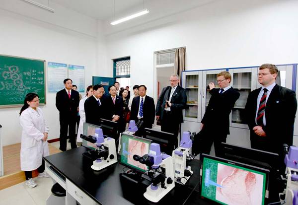 http://news.xianyangzhiyuan.cn/__local/B/A3/7F/BDB1BA1ABE9B5A653B20572C558_C7FB6862_18B90.jpg